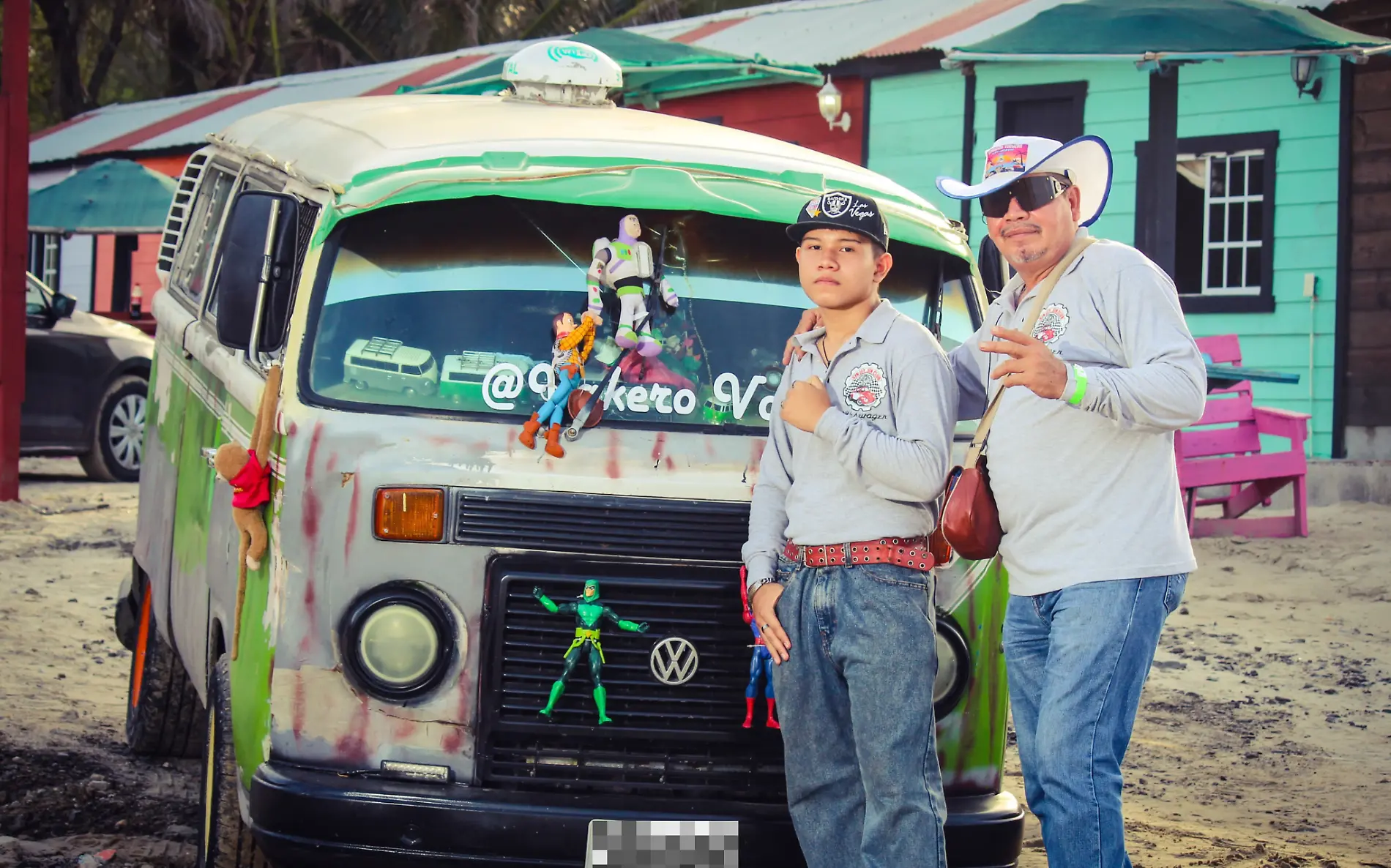 VW Combi de icono hippie a transporte público y escolar en el sur de Tamaulipas (3)